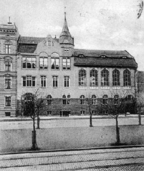 Dr. Gesenius Höhere Töchterschule, Friedrich-Karl-Straße 42