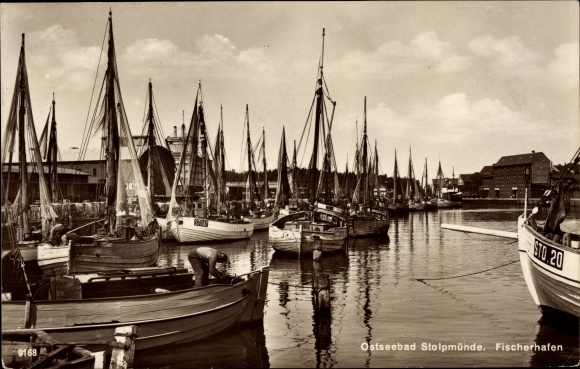 Fischereihafen in Stolpmünde ca 1928